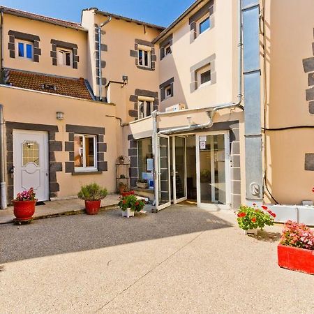 Logis Hotel Restaurant De La Poste Pontgibaud Ngoại thất bức ảnh