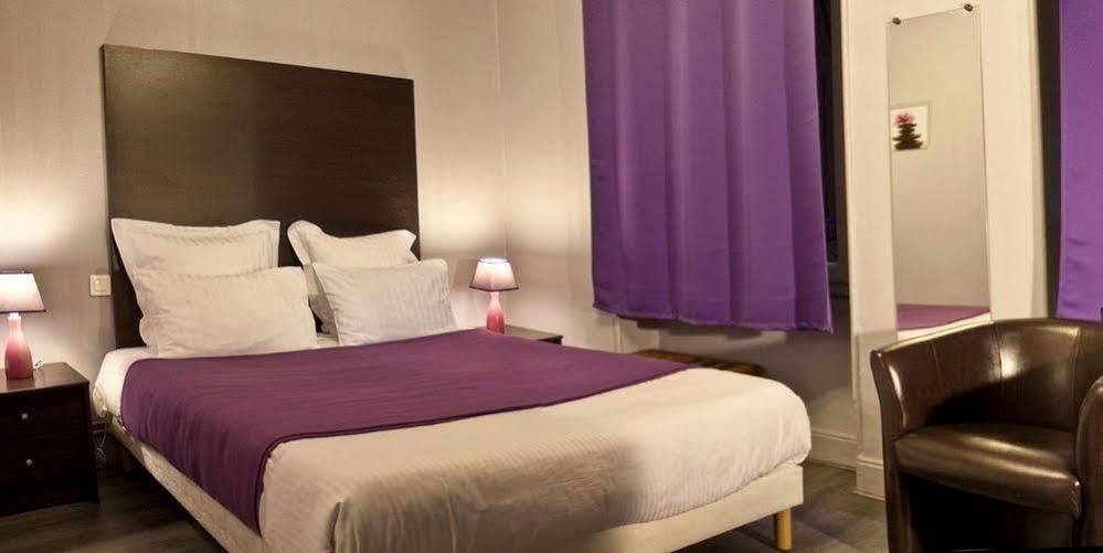Logis Hotel Restaurant De La Poste Pontgibaud Ngoại thất bức ảnh
